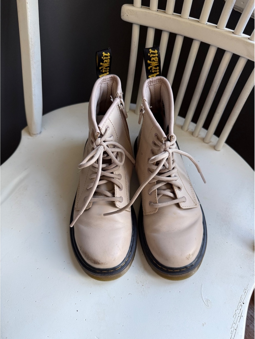 Dr. Martens Girl’s Beige Leather Combat Boots Size 8